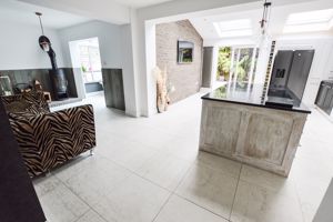 Photo 12- click for photo gallery